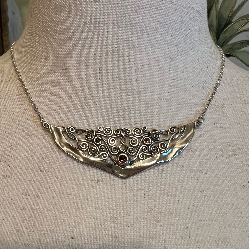 Artisan 925 Silver Swirl Necklace with Garnet Accent EUC